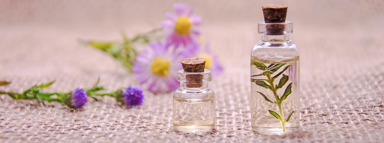 What Blends Well with Coriander Essential Oil?